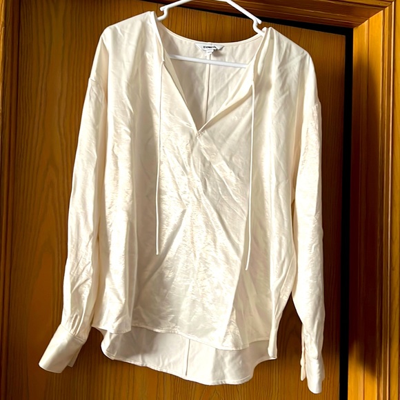 Express v-neck blouse - Picture 1 of 4